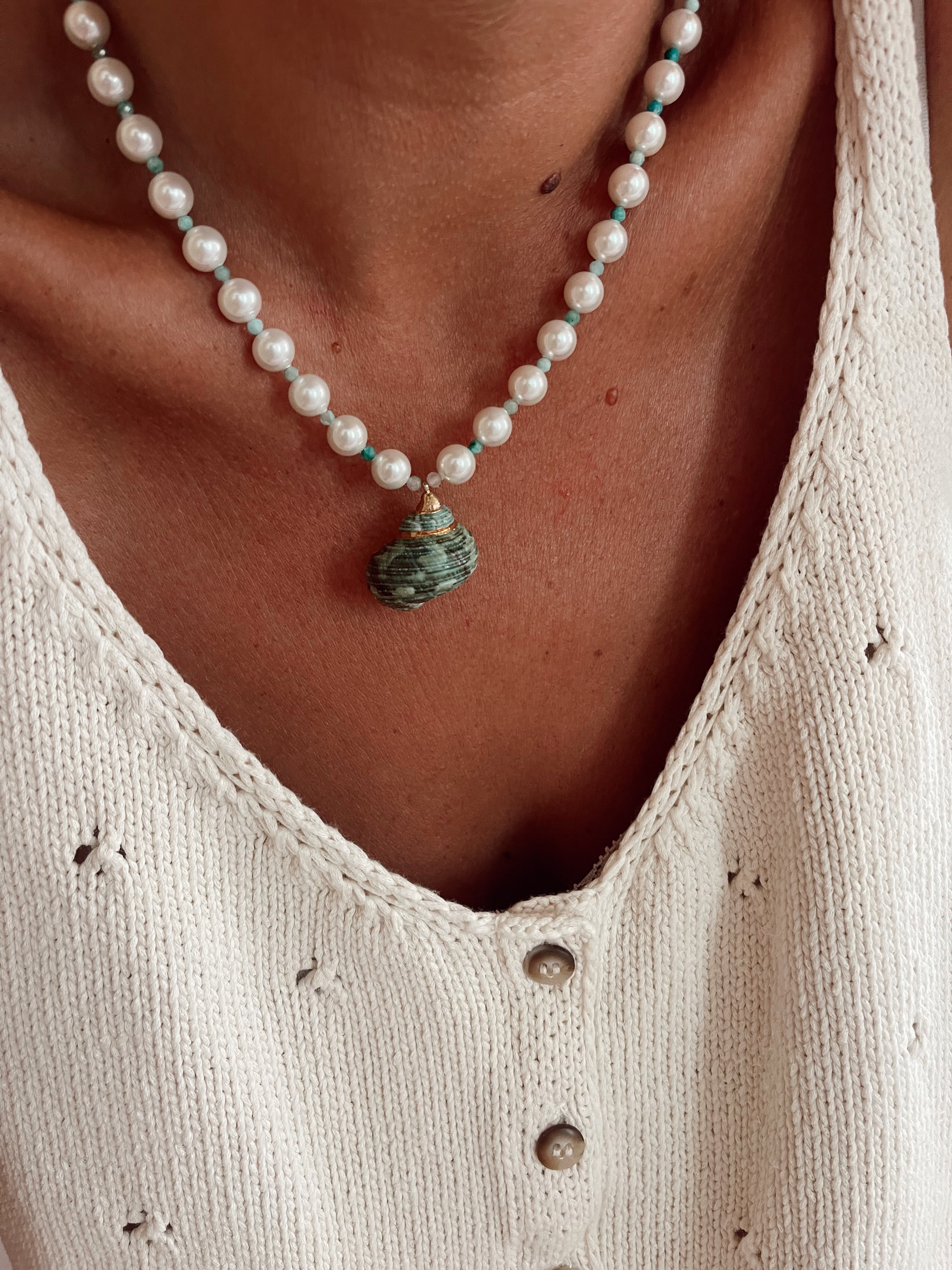 Collier Attina