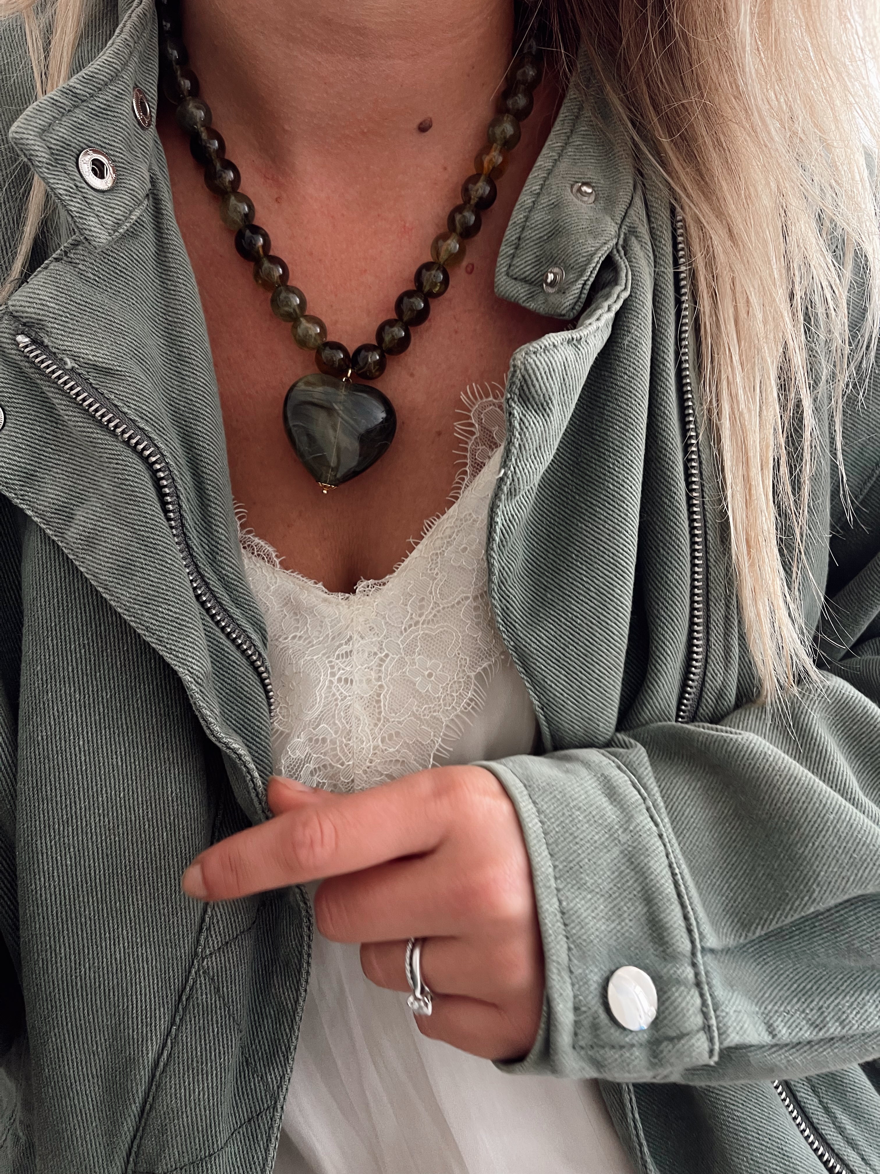 Collier Gabriel - mousse